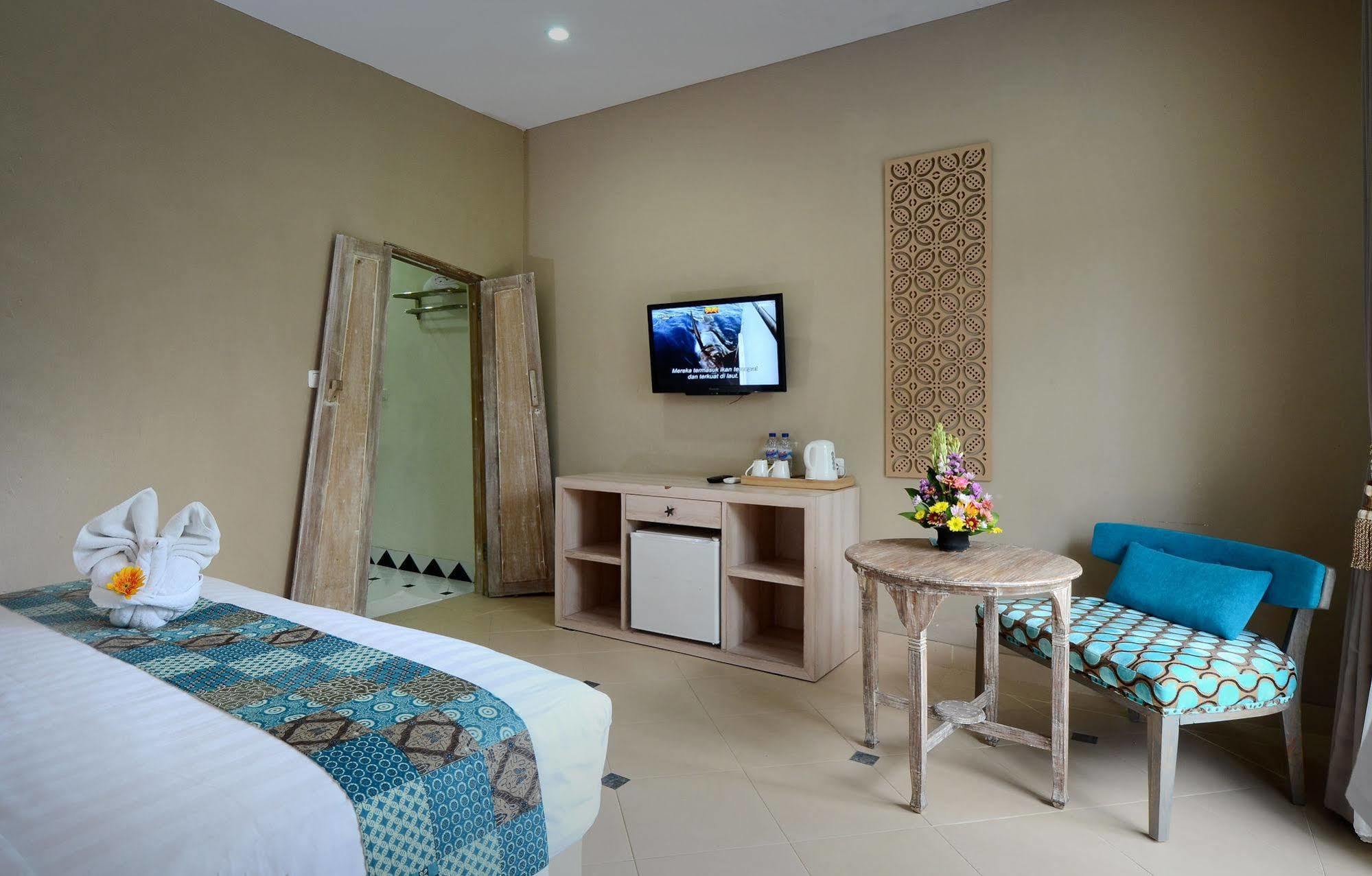 Bali Breezz Hotel Jimbaran  Exterior photo